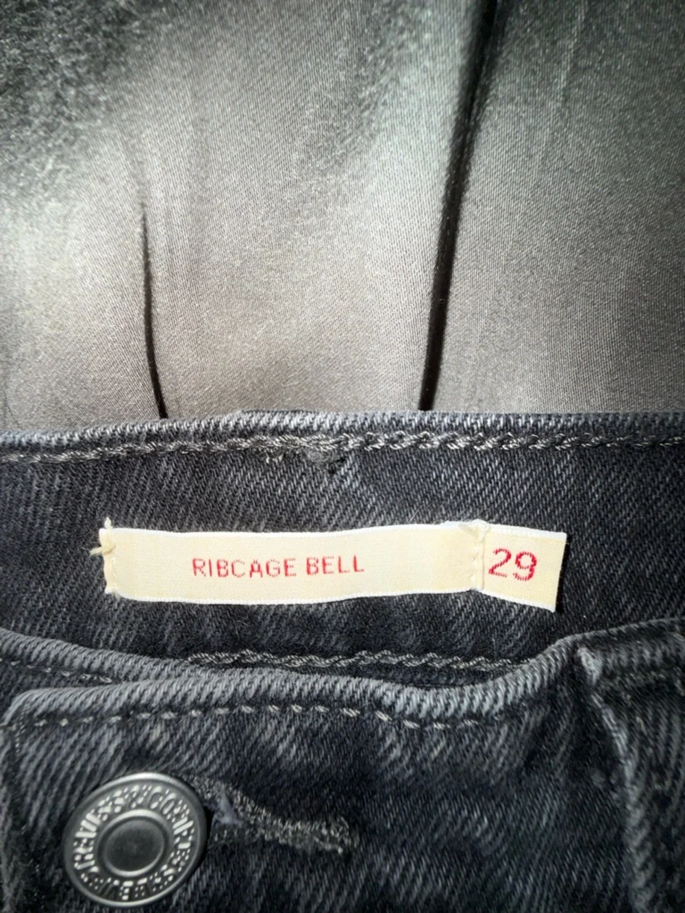 Levi’s RIBCAGE BELL WOMEN'S JEANS Black premium denim - Picture 6 of 13